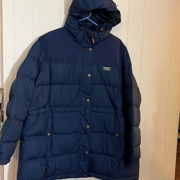 L.L. Bean Jackets & Coats Ll Bean Mountain Classic 65 Fill Power